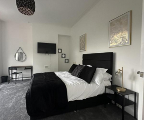 Cosy Manchester House near Etihad and coop live